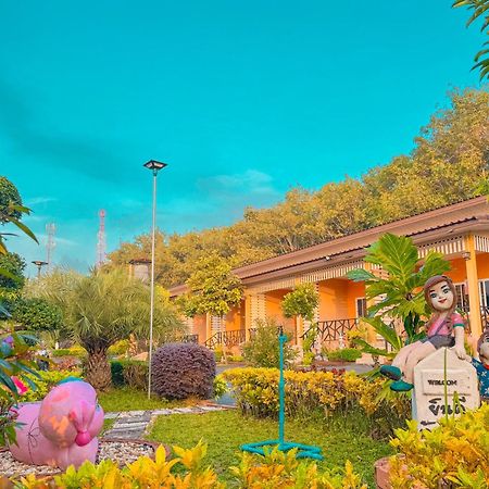 Baan Suan Mee Tang Hotell Chanthaburi Exteriör bild