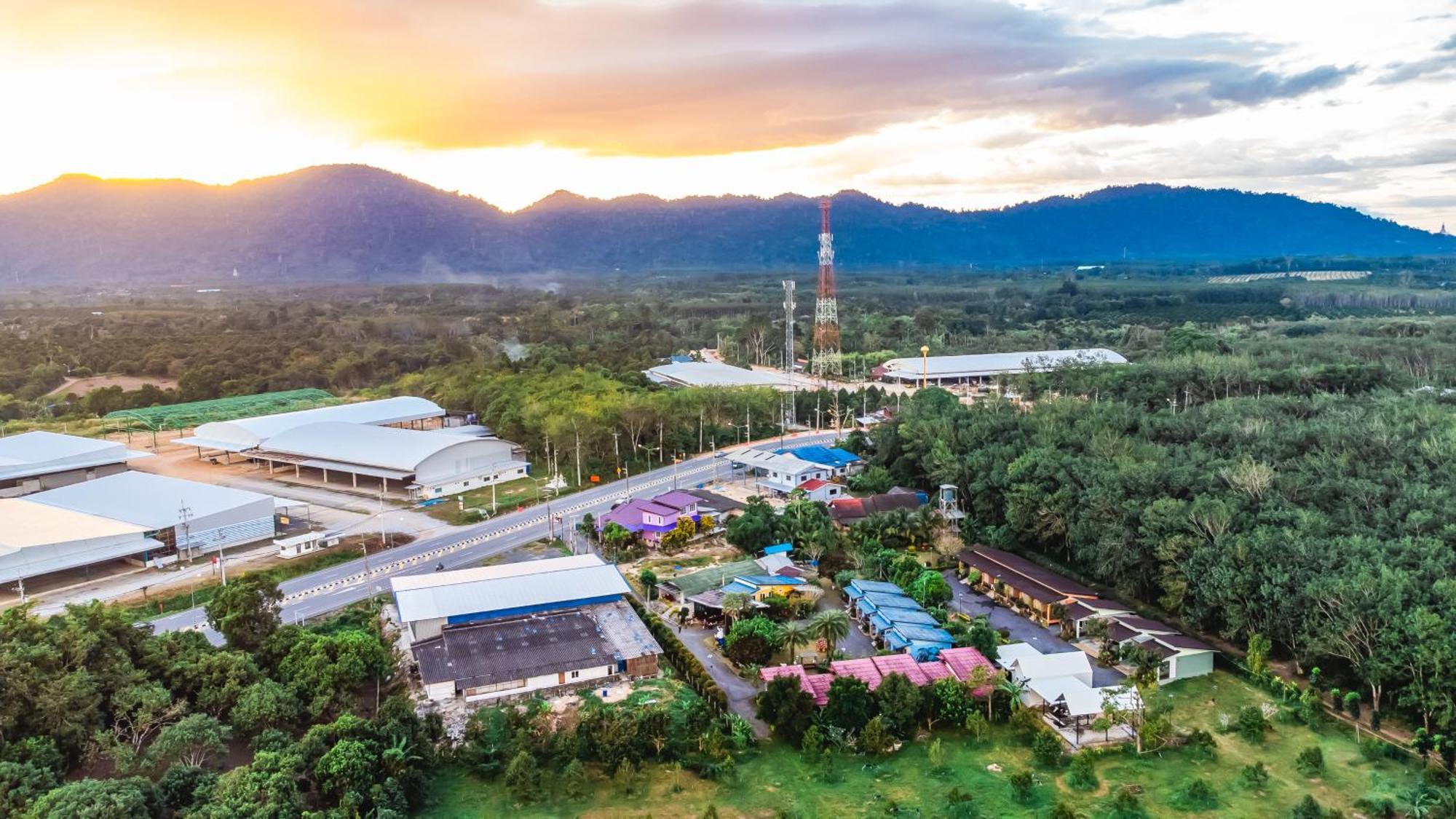 Baan Suan Mee Tang Hotell Chanthaburi Exteriör bild