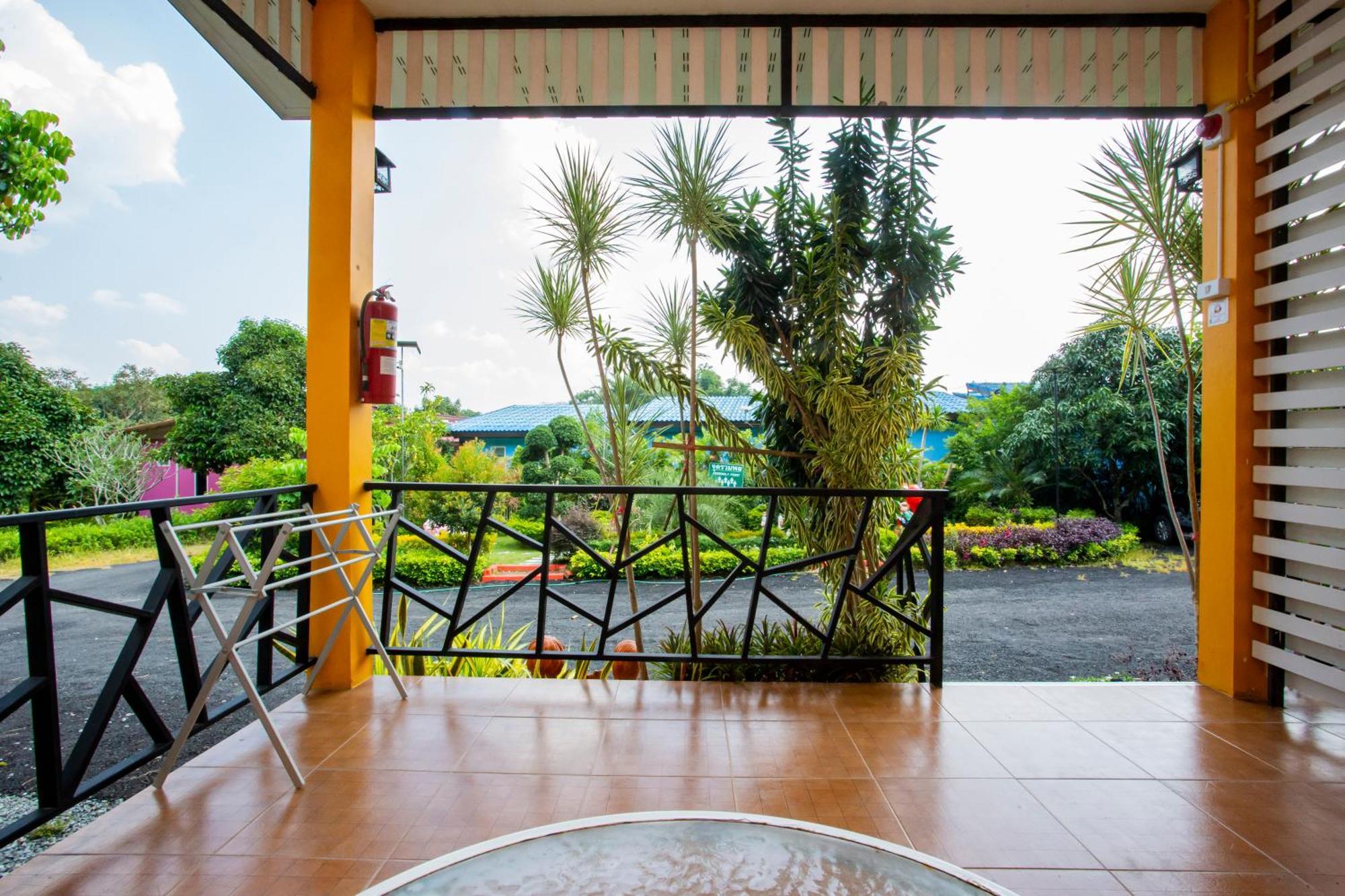 Baan Suan Mee Tang Hotell Chanthaburi Rum bild
