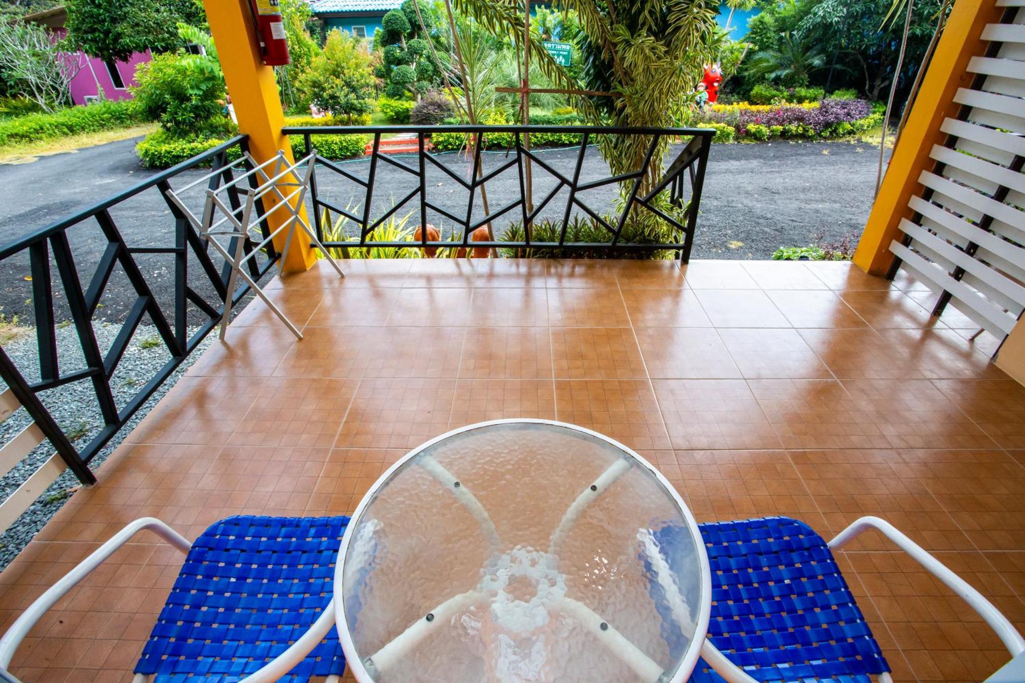 Baan Suan Mee Tang Hotell Chanthaburi Rum bild