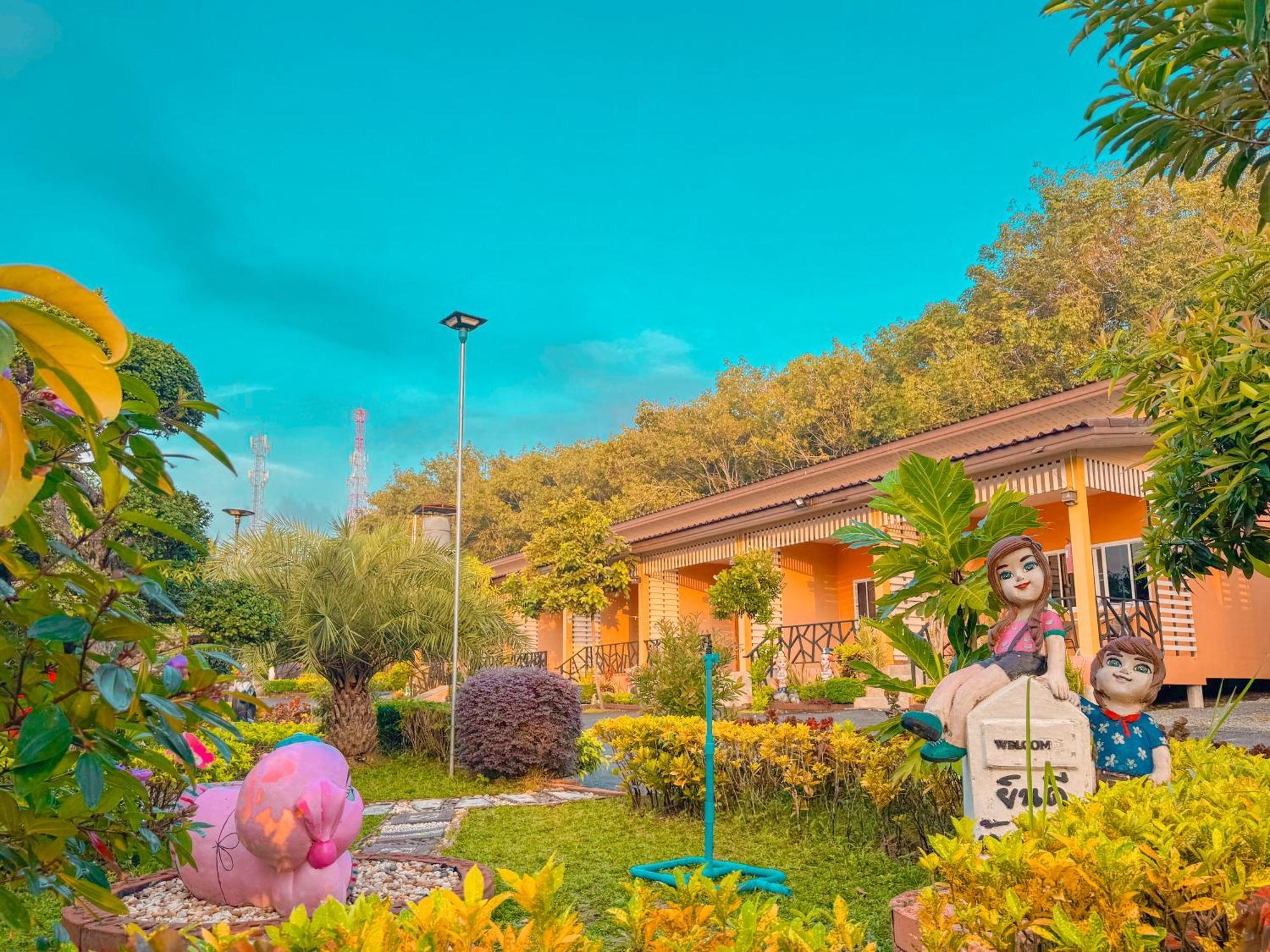 Baan Suan Mee Tang Hotell Chanthaburi Exteriör bild
